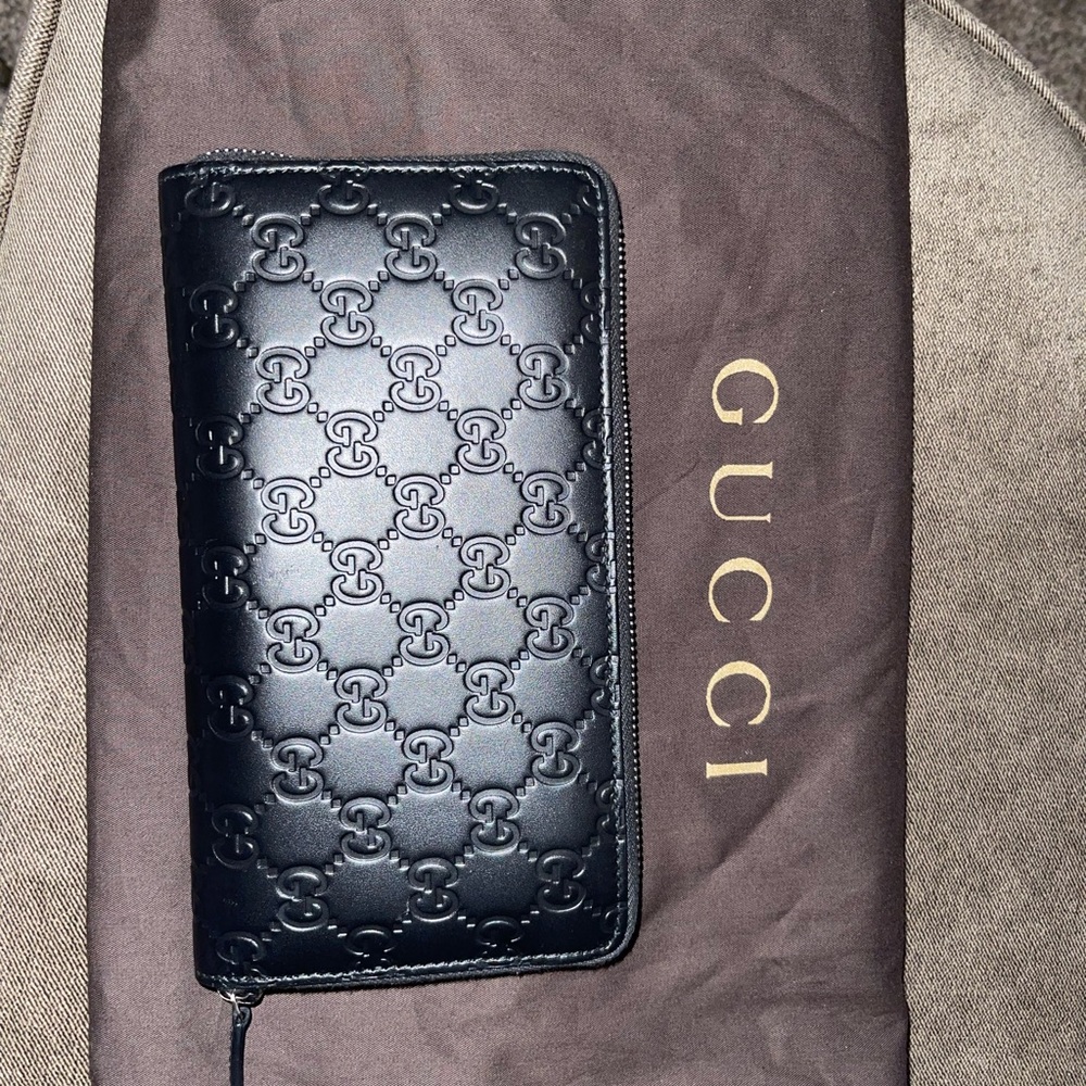Large Black Gucci Wallet